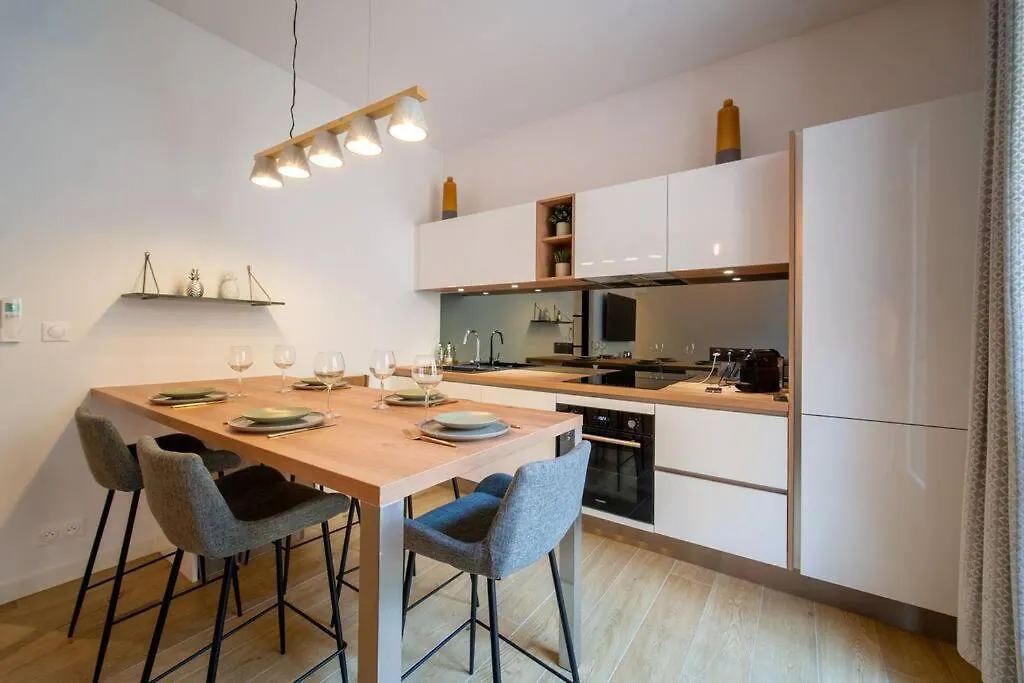 Appartement Climatise Grande Terrasse 2 Chambres Marseille