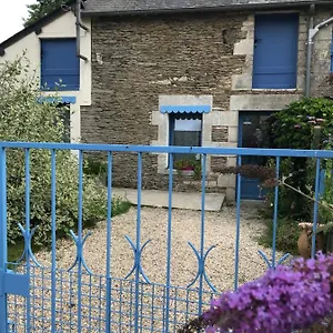 Le De La Porte Bleue Hébergement de vacances Guillac (Morbihan)